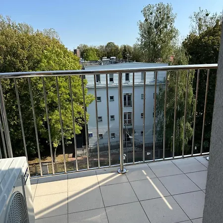 Apartment Sunny & Private Parking Warsaw
